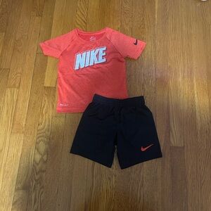 Little Boys Nike Dri-Fit Red and Black Set Size 4